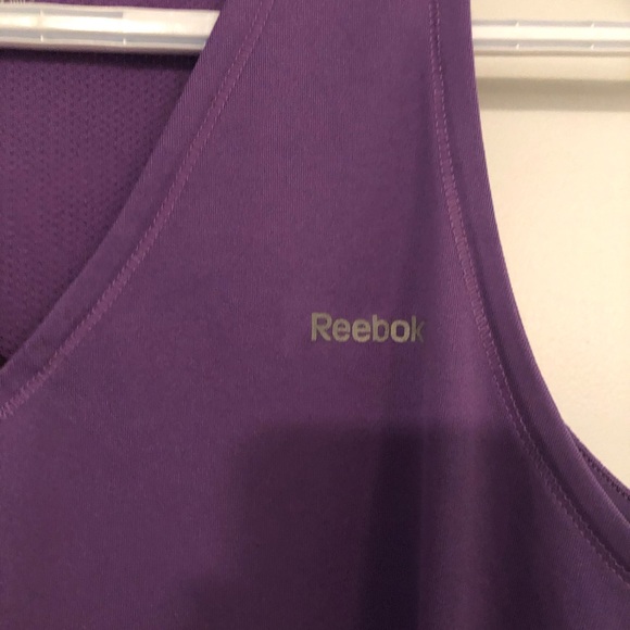 Reebok tank - Picture 2 of 4